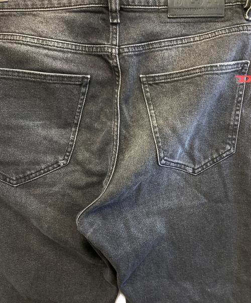 DIESEL（ディーゼル）DIESEL (ディーゼル) デニムパンツ インディゴ サイズ:W30×L32 未使用品の古着・服飾アイテム