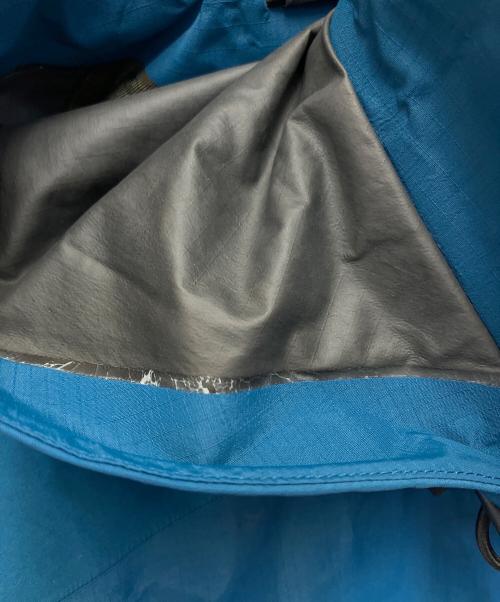 ARC'TERYX（アークテリクス）ARC'TERYX (アークテリクス) マウンテンパーカー ブルー サイズ:Mの古着・服飾アイテム