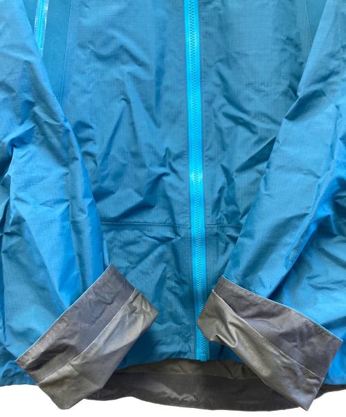 ARC'TERYX（アークテリクス）ARC'TERYX (アークテリクス) マウンテンパーカー ブルー サイズ:Mの古着・服飾アイテム