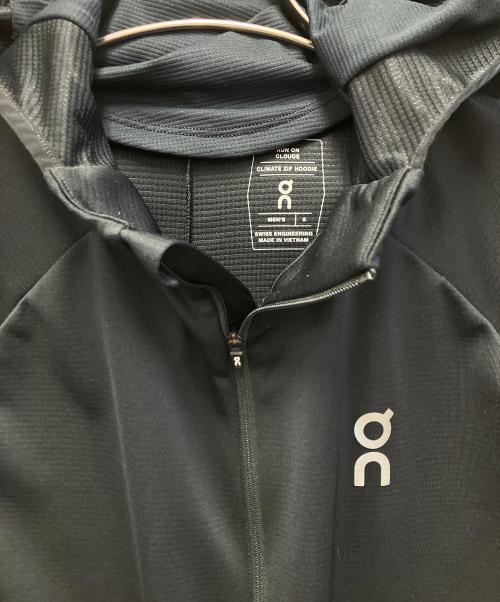 on（オン）On (オン) climate zip hoodie ブラック サイズ:Sの古着・服飾アイテム