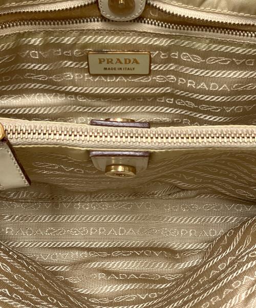 PRADA（プラダ）PRADA (プラダ) ナイロントートバッグ ホワイトの古着・服飾アイテム