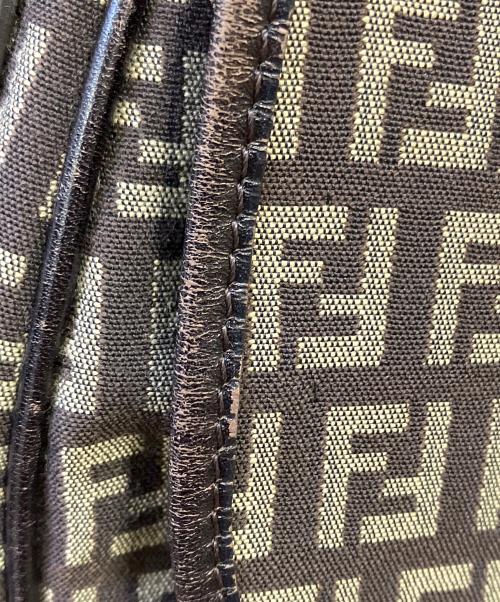 FENDI（フェンディ）FENDI (フェンディ) ショルダーバッグ ブラウン×ベージュの古着・服飾アイテム