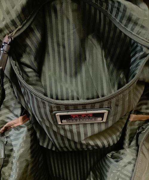 TUMI（トゥミ）TUMI (トゥミ) ボストンバッグ グリーンの古着・服飾アイテム