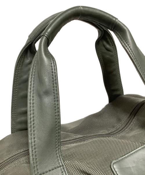 TUMI（トゥミ）TUMI (トゥミ) ボストンバッグ グリーンの古着・服飾アイテム