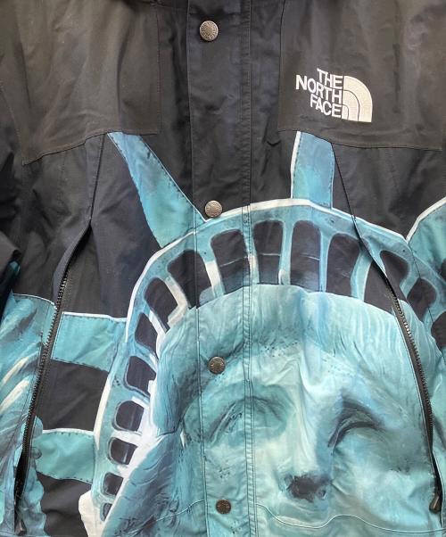 THE NORTH FACE（ザ ノース フェイス）THE NORTH FACE (ザ ノース フェイス) Supreme (シュプリーム) STATUE Of Liberty MOUNTAIN JACKET ブラック×グレー サイズ:Mの古着・服飾アイテム