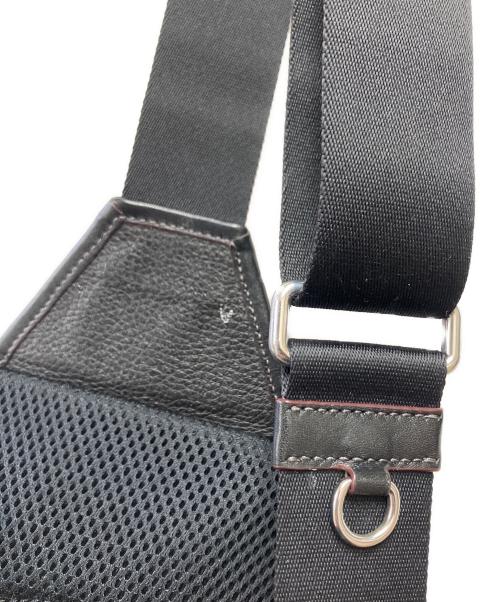 COACH（コーチ）COACH (コーチ) ボディーバッグ ベージュの古着・服飾アイテム