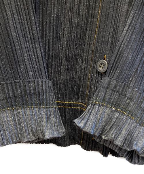 PLEATS PLEASE（プリーツプリーズ）PLEATS PLEASE (プリーツプリーズ) デニム転写プリントステッチジャケット ブラック サイズ:3の古着・服飾アイテム