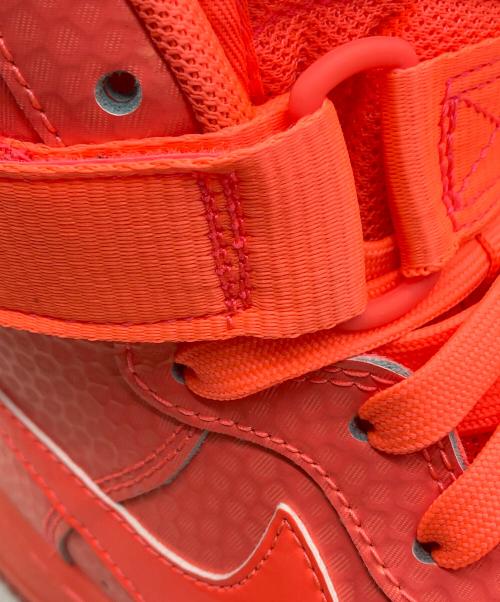 NIKE（ナイキ）NIKE (ナイキ) ハイカットスニーカー レッド サイズ:25の古着・服飾アイテム