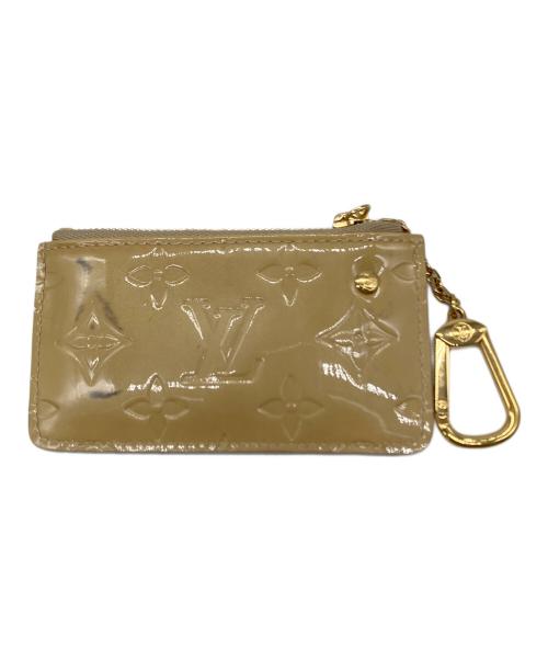 LOUIS VUITTON（ルイ ヴィトン）LOUIS VUITTON (ルイ ヴィトン) ヴェルニ ポシェットクレ ベージュの古着・服飾アイテム
