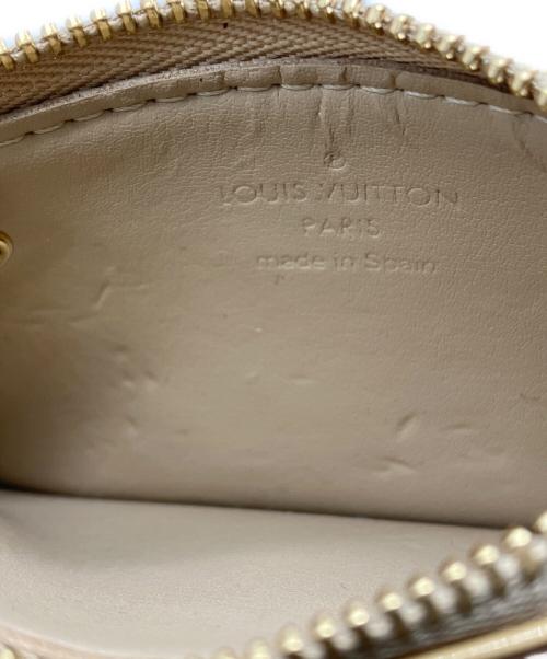 LOUIS VUITTON（ルイ ヴィトン）LOUIS VUITTON (ルイ ヴィトン) ヴェルニ ポシェットクレ ベージュの古着・服飾アイテム