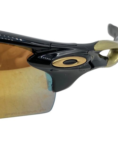 OAKLEY（オークリー）OAKLEY (オークリー) サングラス ブラック×ゴールドの古着・服飾アイテム