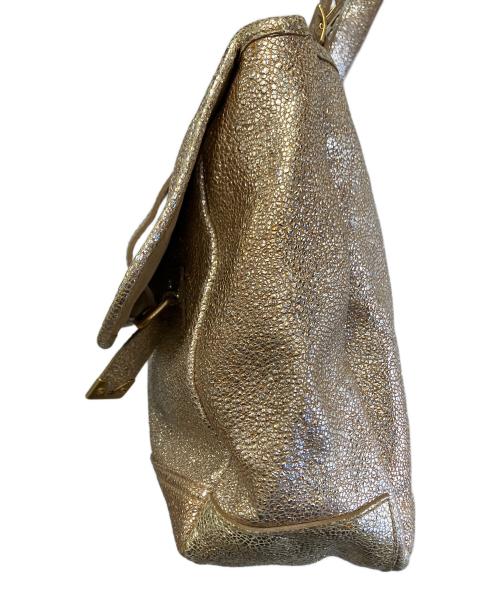 Yves Saint Laurent（イヴサンローラン）Yves Saint Laurent (イヴサンローラン) ショルダーバッグ ゴールドの古着・服飾アイテム
