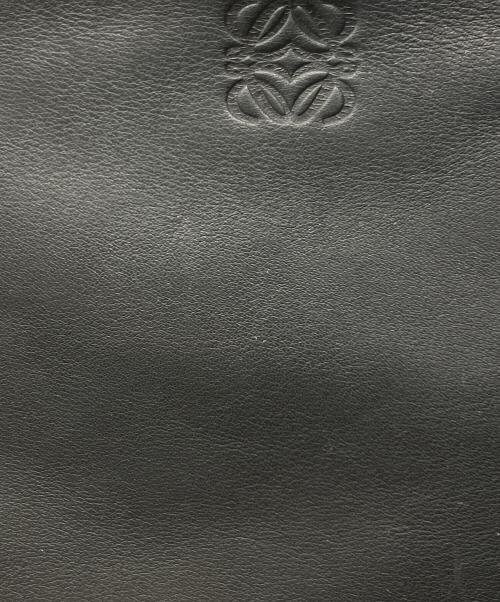 LOEWE（ロエベ）LOEWE (ロエベ) サコッシュ ブラックの古着・服飾アイテム