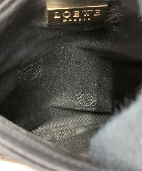 LOEWE（ロエベ）LOEWE (ロエベ) サコッシュ ブラックの古着・服飾アイテム