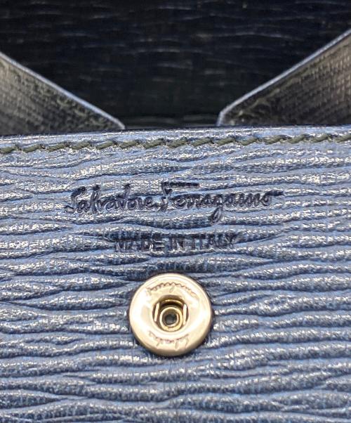 Salvatore Ferragamo（サルヴァトーレ フェラガモ）Salvatore Ferragamo (サルヴァトーレ フェラガモ) コインケース ネイビーの古着・服飾アイテム