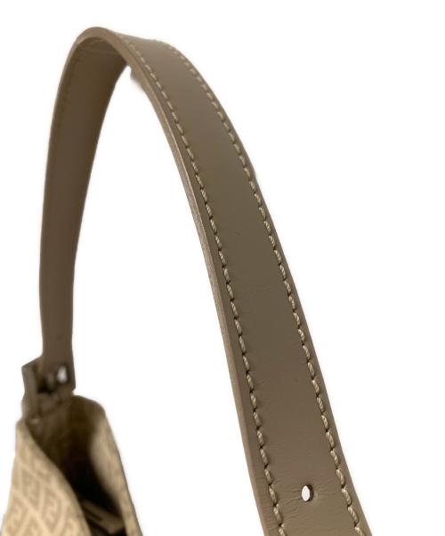 FENDI（フェンディ）FENDI (フェンディ) ワンショルダーバッグ ベージュの古着・服飾アイテム