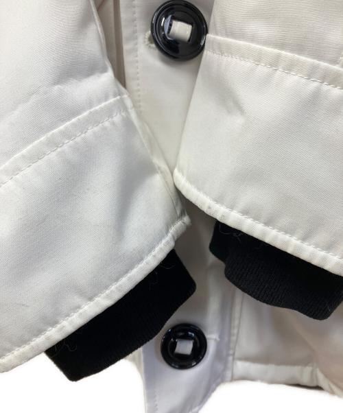 CANADA GOOSE（カナダグース）CANADA GOOSE (カナダグース) SOPHNET. (ソフネット) ダウンジャケット ホワイト サイズ:Lの古着・服飾アイテム