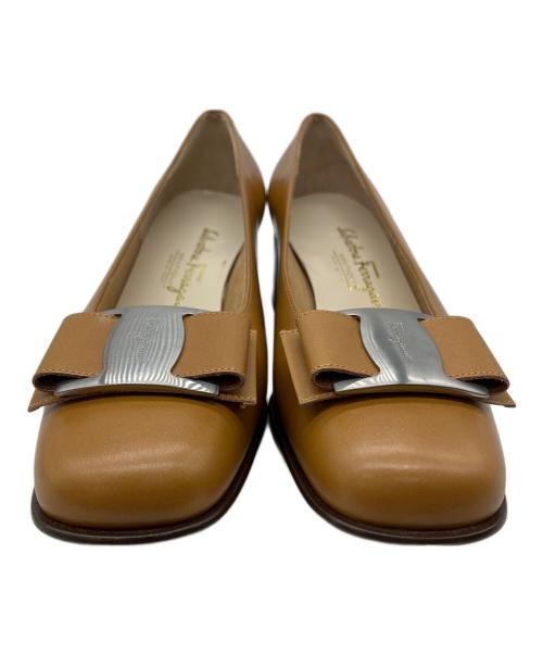 Salvatore Ferragamo（サルヴァトーレ フェラガモ）Salvatore Ferragamo (サルヴァトーレ フェラガモ) パンプス ブラウン サイズ:不明の古着・服飾アイテム