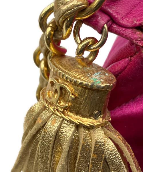 CHANEL（シャネル）CHANEL (シャネル) チェーンショルダーバッグ ショッキングピンクの古着・服飾アイテム