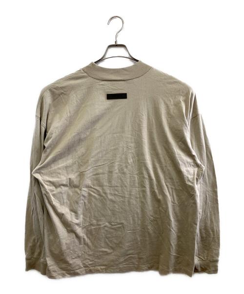 FOG ESSENTIALS（フィアオブゴッド エッセンシャル）FOG ESSENTIALS (フィアオブゴッド エッセンシャル) 長袖カットソー ベージュ サイズ:Mの古着・服飾アイテム
