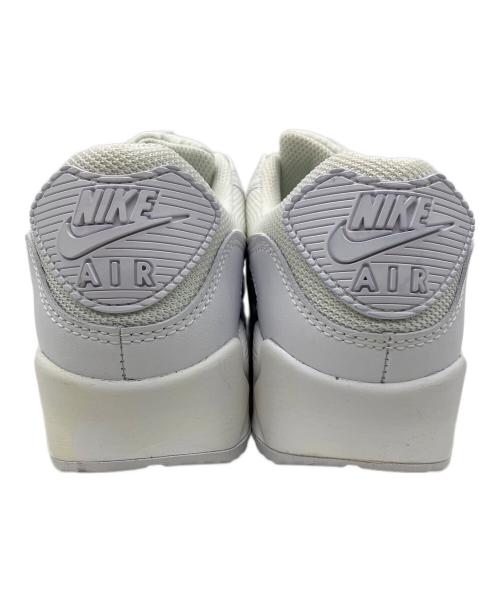 NIKE（ナイキ）NIKE (ナイキ) スニーカー ホワイト サイズ:26 未使用品の古着・服飾アイテム