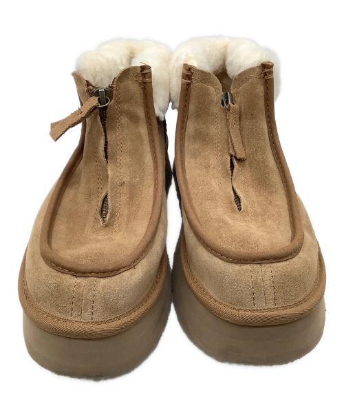 UGG（アグ）UGG (アグ) ショートブーツ ベージュ サイズ:24の古着・服飾アイテム