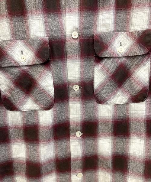 NEIGHBORHOOD（ネイバーフッド）NEIGHBORHOOD (ネイバーフッド) 長袖シャツ ホワイト×パープル サイズ:Mの古着・服飾アイテム