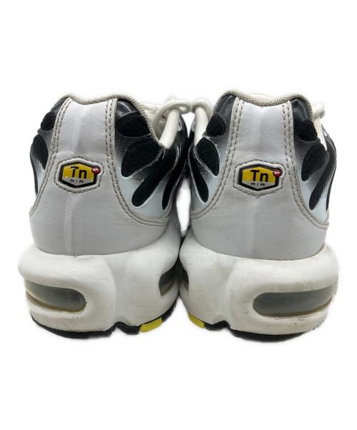 NIKE（ナイキ）NIKE (ナイキ) スニーカー ブラック×ホワイト サイズ:26の古着・服飾アイテム