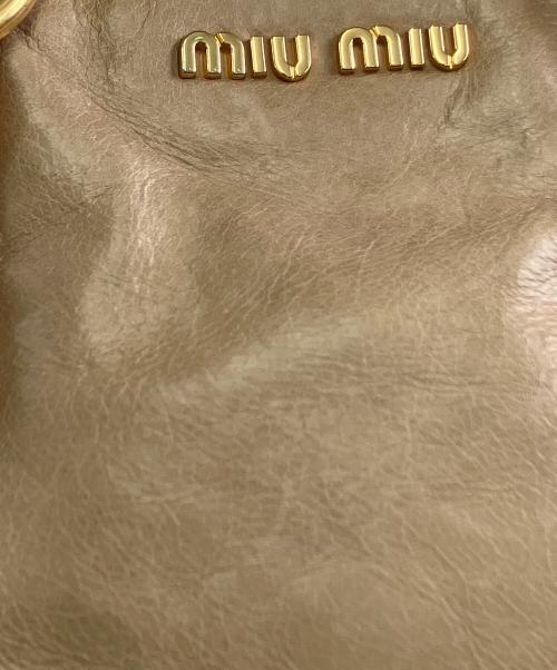 MIU MIU（ミュウミュウ）MIU MIU (ミュウミュウ) 2WAYバッグ ベージュの古着・服飾アイテム