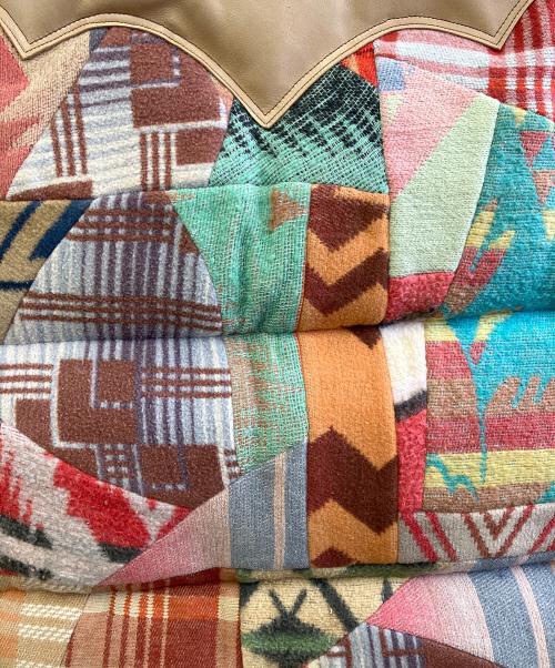 RockyMountainFeatherBed（ロッキーマウンテンフェザーベッド）RockyMountainFeatherBed (ロッキーマウンテンフェザーベッド) パッチワークダウンベスト マルチカラー サイズ:36の古着・服飾アイテム