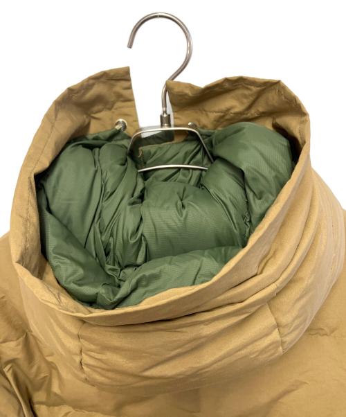 Mt. Rainier Design（マウントレイニアデザイン）Mt. Rainier Design (マウントレイニアデザイン) ダウンジャケット ベージュ サイズ:Lの古着・服飾アイテム