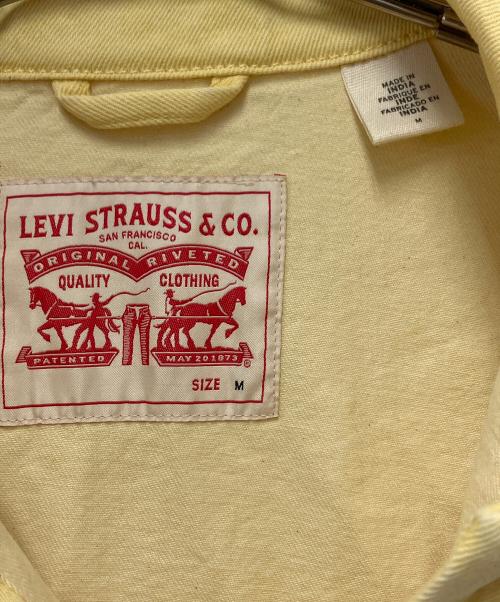 LEVI'S（リーバイス）LEVI'S (リーバイス) デニムジャケット イエロー サイズ:Mの古着・服飾アイテム