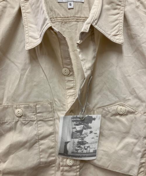 Engineered Garments（エンジニアド ガーメンツ）Engineered Garments (エンジニアド ガーメンツ) ワークシャツ ベージュ サイズ:S 未使用品の古着・服飾アイテム