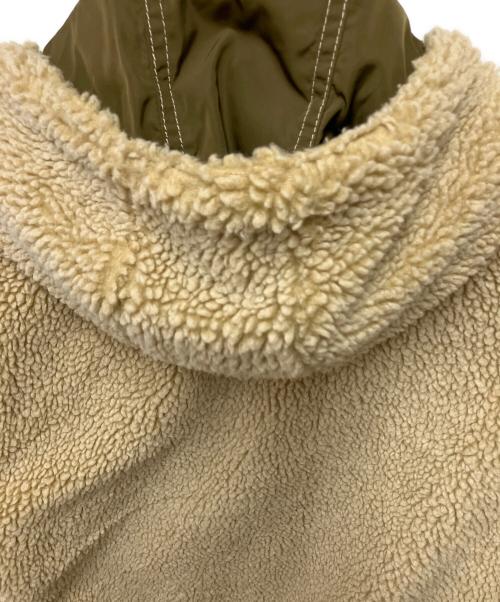 DIESEL（ディーゼル）DIESEL (ディーゼル) リバーシブルボアジャケット カーキ×ベージュ サイズ:Sの古着・服飾アイテム