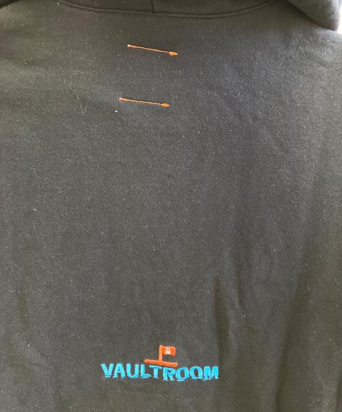 VAULTROOM（ボルトルーム）VAULTROOM (ボルトルーム) アルス・アルマル × k4sen × 夜よいち (アルス・アルマル ×カセン×ヨルヨイチ) プルオーバーパーカー ブラック サイズ:Mの古着・服飾アイテム