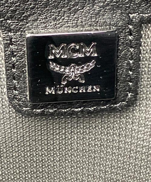 MCM（エムシーエム）MCM (エムシーエム) スタッズリュック ブラックの古着・服飾アイテム