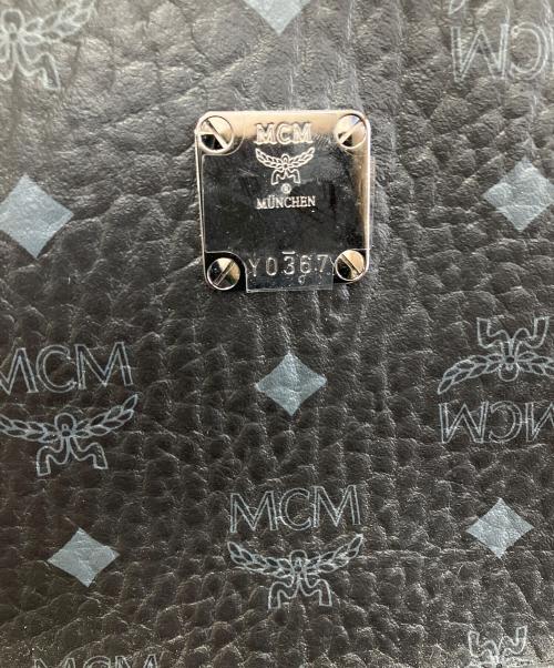 MCM（エムシーエム）MCM (エムシーエム) スタッズリュック ブラックの古着・服飾アイテム