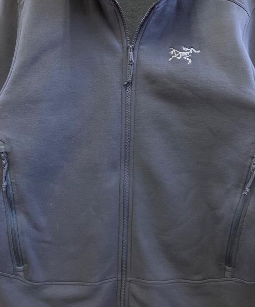 ARC'TERYX（アークテリクス）ARC'TERYX (アークテリクス) ジップパーカー ネイビー サイズ:Mの古着・服飾アイテム