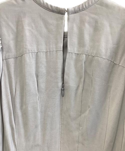 HER LIP TO（ハーリップトゥ）Her lip to (ハーリップトゥ) 半袖ワンピース グレー サイズ:Sの古着・服飾アイテム
