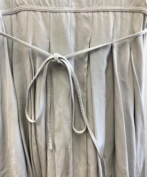 HER LIP TO（ハーリップトゥ）Her lip to (ハーリップトゥ) 半袖ワンピース グレー サイズ:Sの古着・服飾アイテム