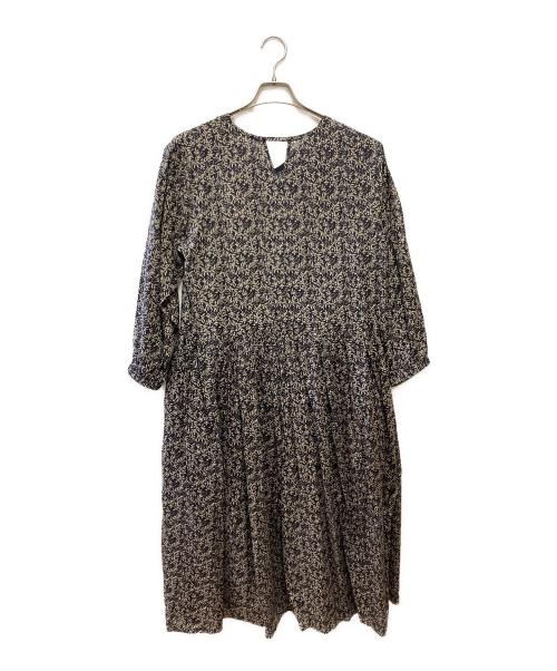 BEARDSLEY（ビアズリー）BEARDSLEY (ビアズリー) 長袖ワンピース ベージュ×ブラック サイズ:F 未使用品の古着・服飾アイテム