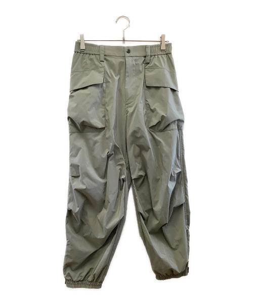 A + TOKYO（エープラス トウキョウ）A + TOKYO (エープラス トウキョウ) パウダーナイロン ジョグパンツ グレー サイズ:1の古着・服飾アイテム