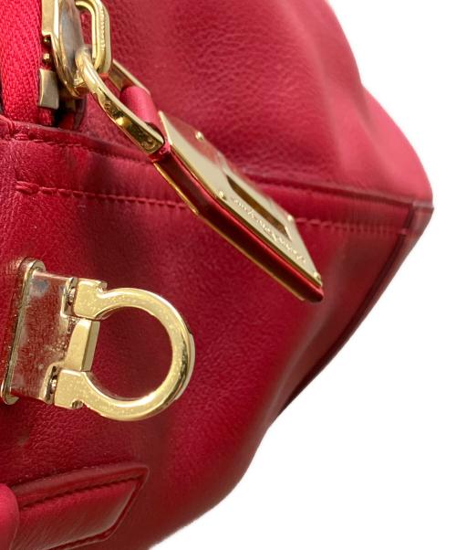 Salvatore Ferragamo（サルヴァトーレ フェラガモ）Salvatore Ferragamo (サルヴァトーレ フェラガモ) ハンドバッグ レッドの古着・服飾アイテム