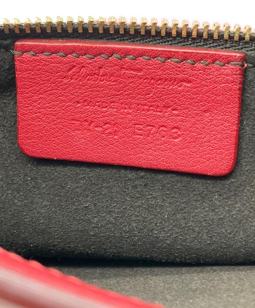 Salvatore Ferragamo（サルヴァトーレ フェラガモ）Salvatore Ferragamo (サルヴァトーレ フェラガモ) ハンドバッグ レッドの古着・服飾アイテム