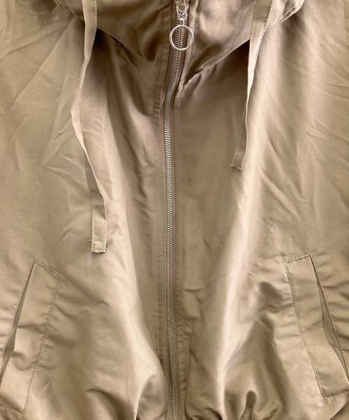 continuer de NICE CLAUP（コンティニューデナイスクラップ）continuer de NICE CLAUP (コンティニューデナイスクラップ) ジャケット ベージュ サイズ:Fの古着・服飾アイテム