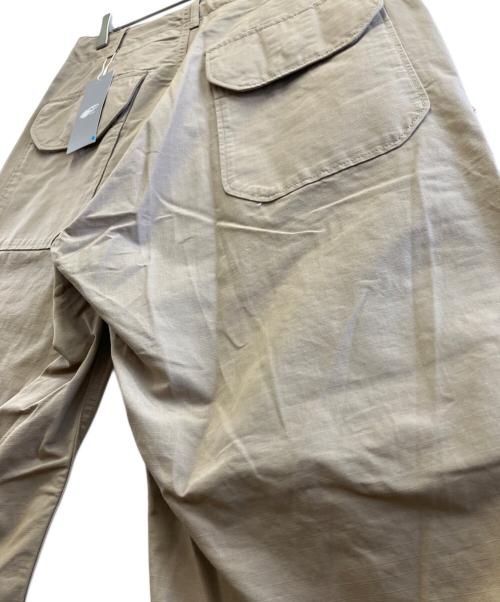 Engineered Garments（エンジニアド ガーメンツ）Engineered Garments (エンジニアド ガーメンツ) カーゴパンツ ベージュ サイズ:24の古着・服飾アイテム