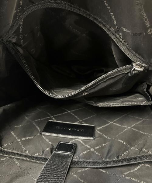 MICHAEL KORS（マイケル・コース）MICHAEL KORS (マイケル・コース) バックパック ブラックの古着・服飾アイテム