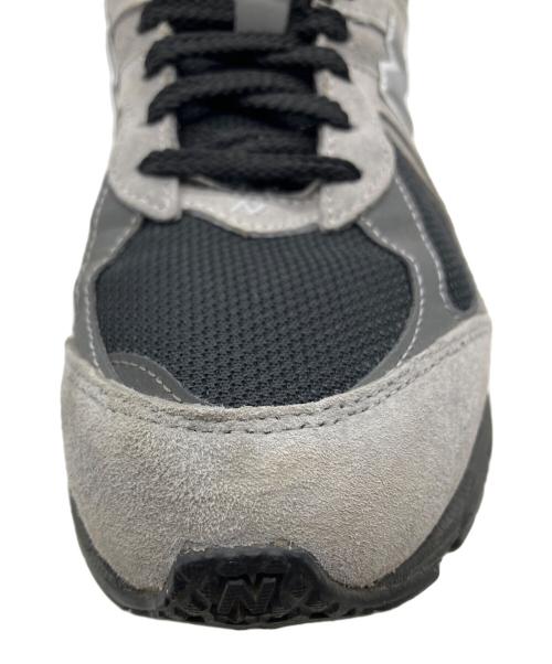 NEW BALANCE（ニューバランス）NEW BALANCE (ニューバランス) ローカットスニーカー グレー×ブラック サイズ:26.5の古着・服飾アイテム