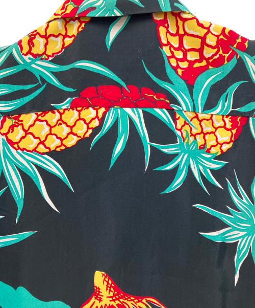 Sun Surf（サンサーフ）Sun Surf (サンサーフ) 半袖シャツ ブラック サイズ:Mの古着・服飾アイテム