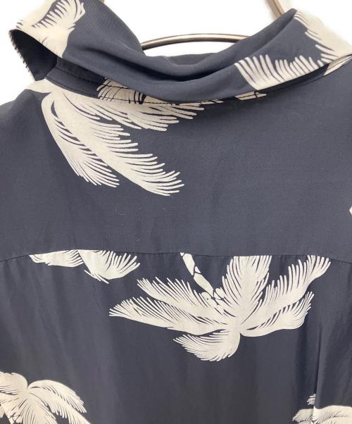 Sun Surf（サンサーフ）Sun Surf (サンサーフ) 半袖シャツ ブラック サイズ:Lの古着・服飾アイテム